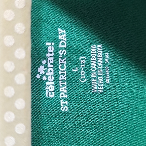 St Patrick's Day Lucy Cat T-Shirt Large- 10-12 - Picture 3 of 4